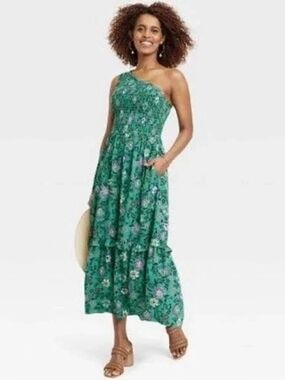 One-Shoulder Green Floral Maxi Dress